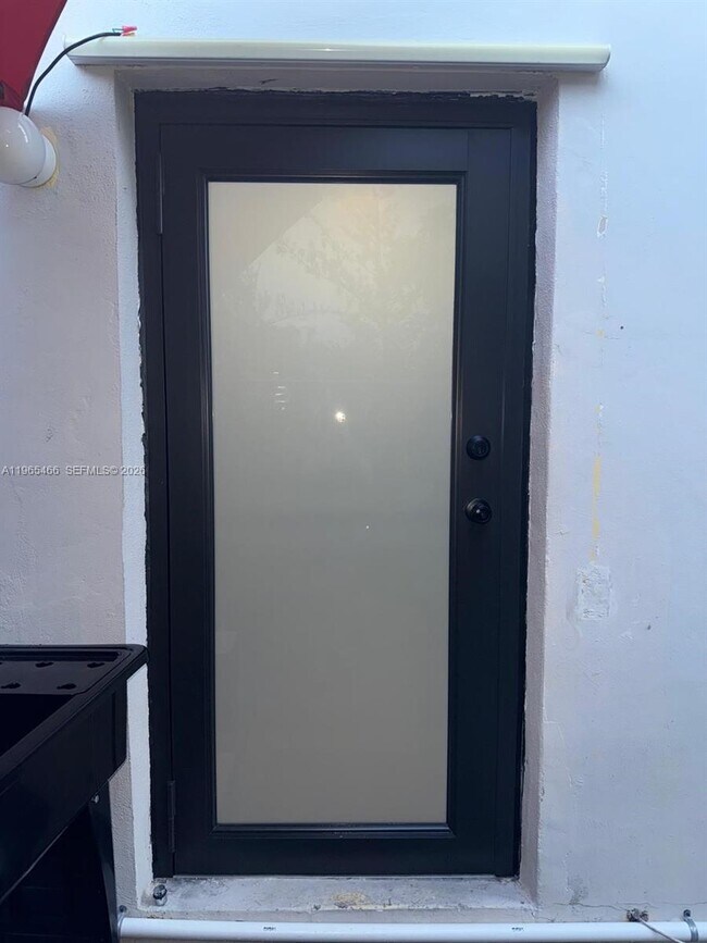 13142 SW 5th St-Unit -0 in Miami, FL - Building Photo - Building Photo