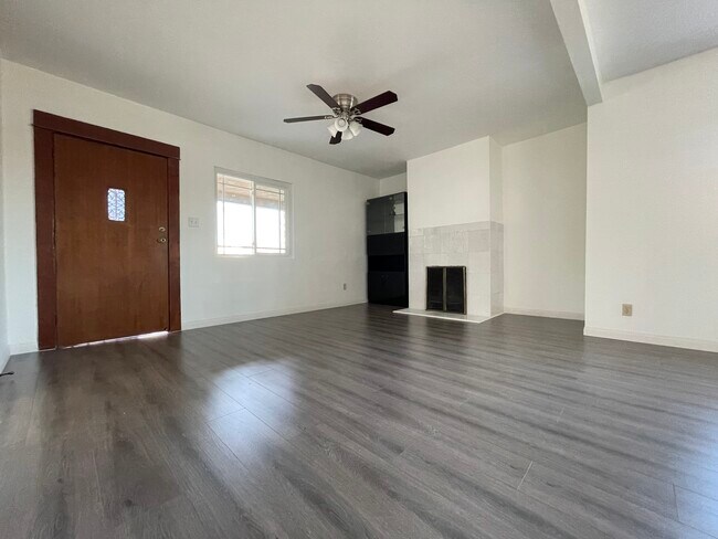 3831 Drysdale Ave in Los Angeles, CA - Foto de edificio - Building Photo