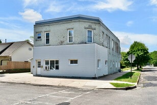 401 Olmstead St, Unit 3 in Winona, MN - Building Photo