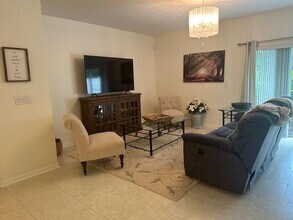 13394 Georgian Ct in Wellington, FL - Building Photo - Building Photo