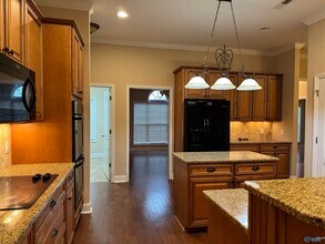 2275 Towne Park Dr SW in Huntsville, AL - Building Photo - Building Photo