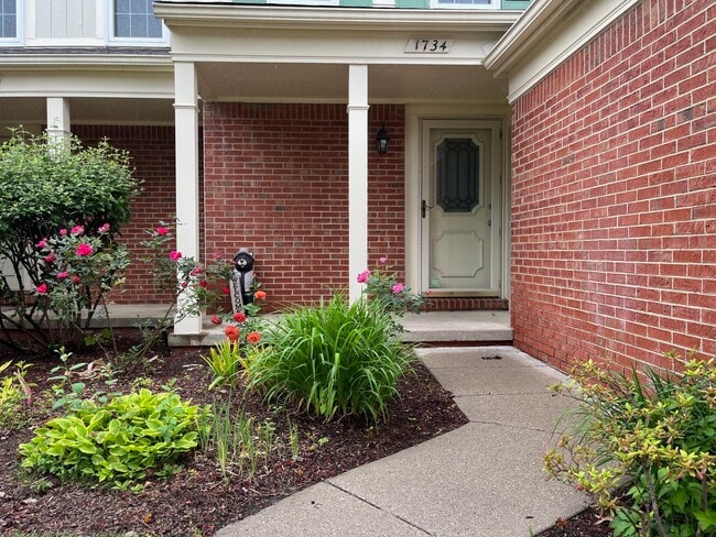 1734 Christopher Dr in Canton Township, MI - Building Photo - Building Photo