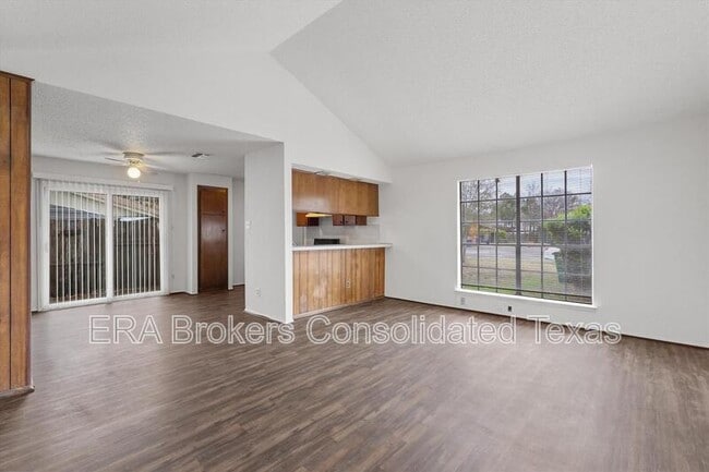 property at 5304 Indio Cir
