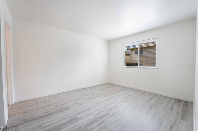 property at 5303 Del Gado Dr