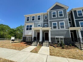 370 Devon Clfs Dr in Wake Forest, NC - Building Photo