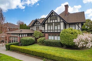 954 Broadway E in Seattle, WA - Building Photo