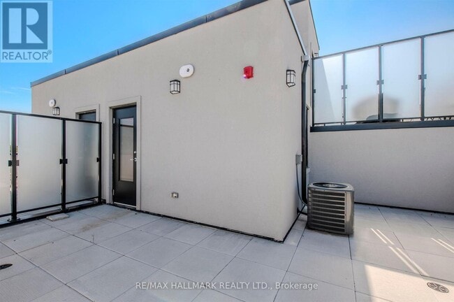 property at 851-851 Sheppard Ave W