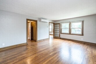 19 Manor Ln, Unit 2 in Fort Thomas, KY - Building Photo - Building Photo