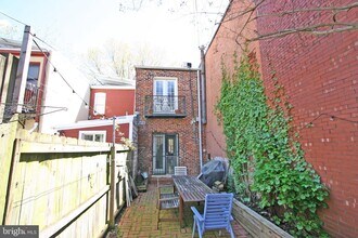 311 9th St SE in Washington, DC - Building Photo - Building Photo
