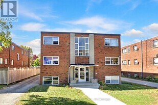 57 Oliver St in London, ON - Building Photo