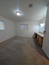 2143 Hope St in Klamath Falls, OR - Building Photo - Building Photo