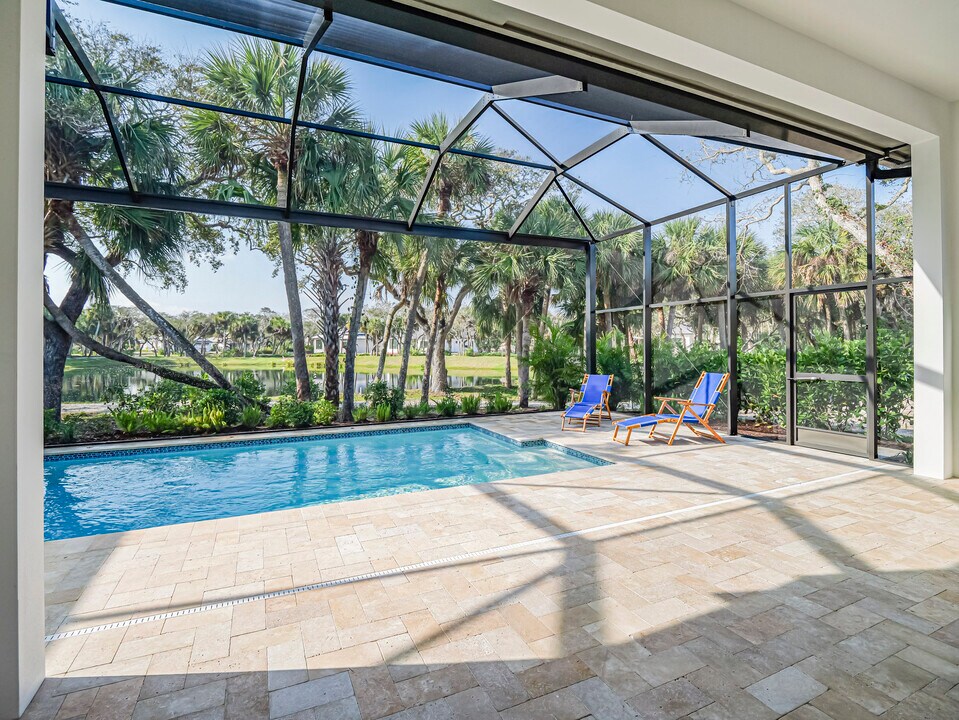 1957 Frosted Turquoise Wy in Vero Beach, FL - Building Photo