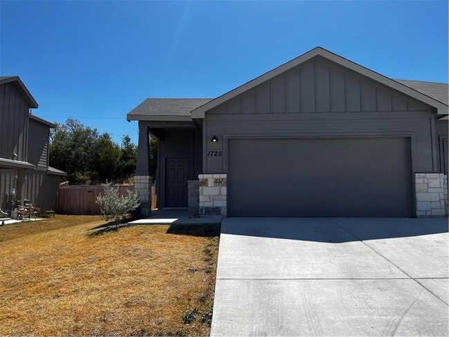 1725 Davidson Rnch Dr