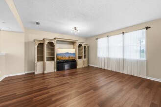 4125 Palmetto Bay Dr in Elkton, FL - Building Photo - Building Photo