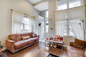 279 Roslyn Ct in West New York, NJ - Building Photo - Building Photo