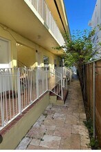 653 Michigan Ave in Miami Beach, FL - Building Photo - Building Photo