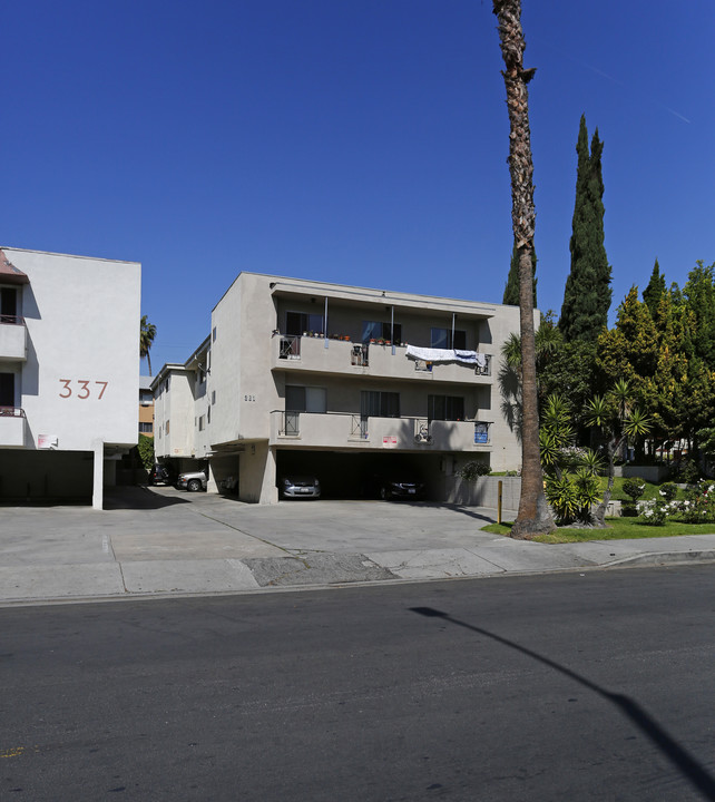 331 S Harvard Blvd in Los Angeles, CA - Building Photo