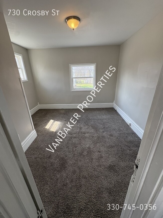 730 Crosby St in Akron, OH - Building Photo - Building Photo