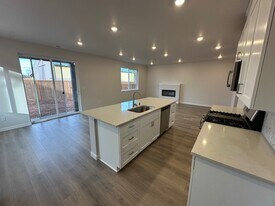 1124 SE 33rd St in Battle Ground, WA - Building Photo