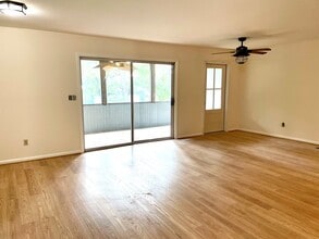 7073 Bond St in Chincoteague, VA - Building Photo - Building Photo