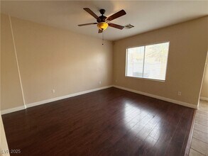 5394 Floating Flower Ave in Las Vegas, NV - Building Photo - Building Photo