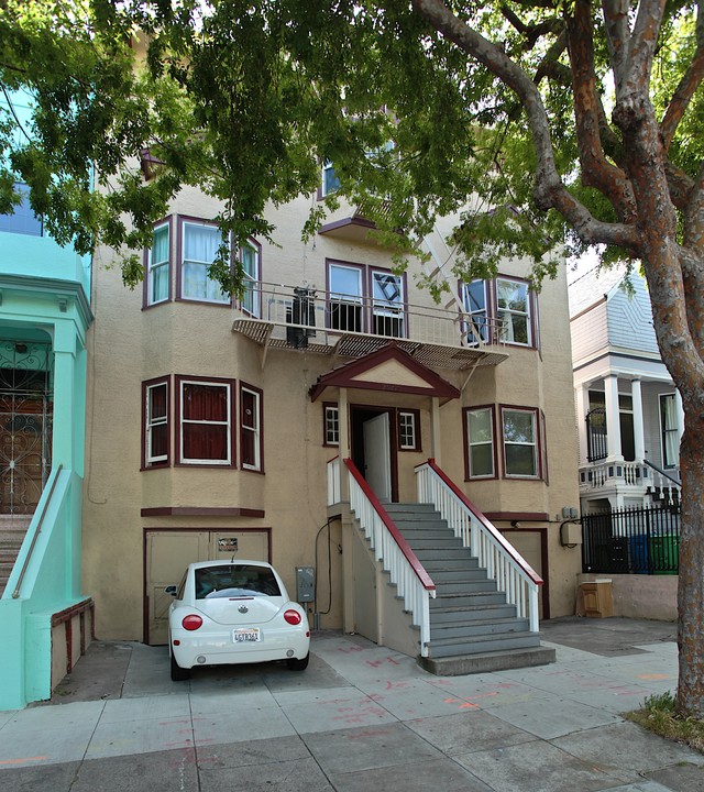 2567 Folsom St in San Francisco, CA - Building Photo