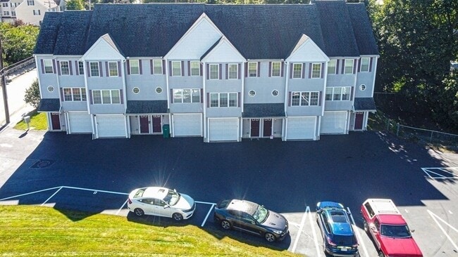 432 Hildreth St in Lowell, MA - Building Photo - Building Photo
