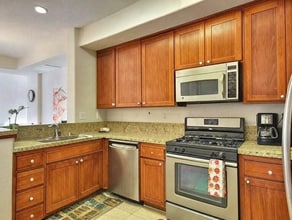 6115 Old Quarry Loop in Oakland, CA - Building Photo - Building Photo