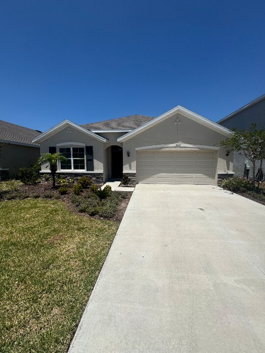 17223 Reserva Dr in Bradenton, FL - Building Photo