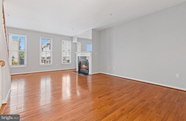 2319 Boston St in Baltimore, MD - Building Photo - Building Photo