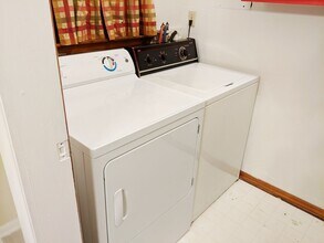 214 S Hillsdale Ct in Bloomington, IN - Building Photo - Building Photo