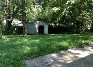 11405 Crystal Ave in Kansas City, MO - Building Photo - Building Photo