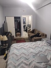 6418 S Eberhart Ave, Unit B in Chicago, IL - Building Photo - Building Photo