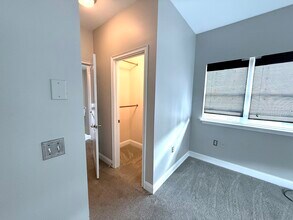 1302 Kenilworth Ave in Charlotte, NC - Building Photo - Building Photo