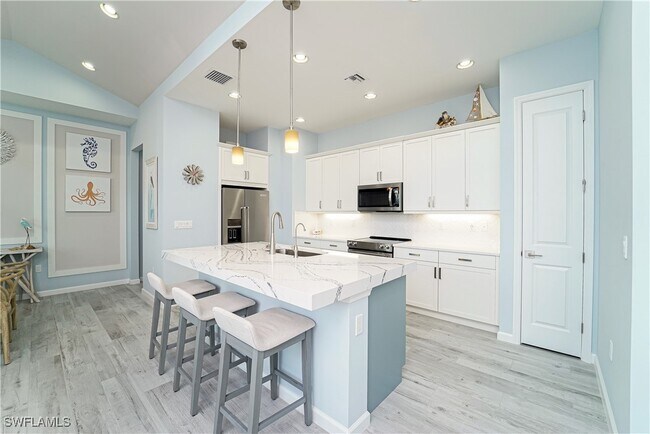 property at 7182 Saona CT