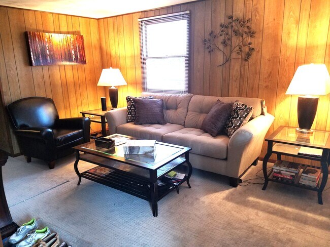 428 Tipton Rd in Tyrone, PA - Building Photo - Building Photo