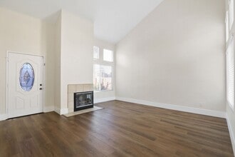 2475 Water Way in Corona, CA - Building Photo - Building Photo