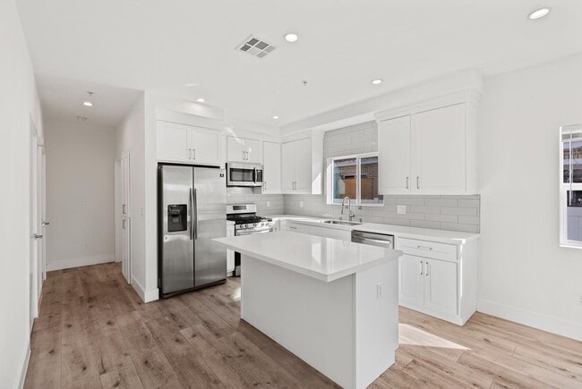 property at 1127 Browning Blvd