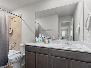 103 Osier Pass in Hutto, TX - Building Photo - Building Photo