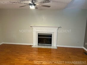 7701 Beagle Pl in Louisville, KY - Building Photo - Building Photo