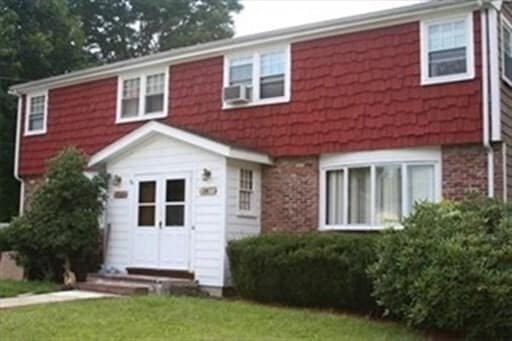 15 Robert Arey Dr in Randolph, MA - Building Photo