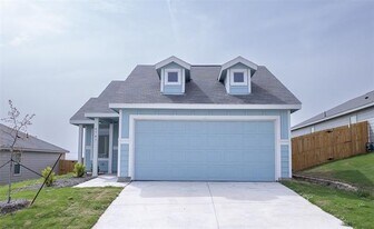 9741 Platteview Rd in Fort Worth, TX - Building Photo