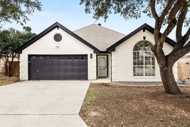1676 Kimberly Dawn Dr