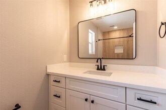 4813 Cedar St in Seabrook, TX - Building Photo - Building Photo