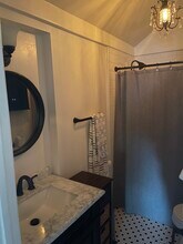11 N Mountain Trail, Unit B in Sierra Madre, CA - Foto de edificio - Building Photo