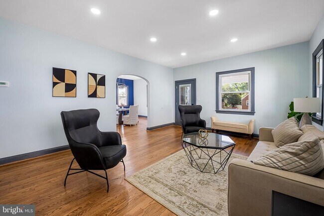 3714 W Cold Spring Ln in Baltimore, MD - Building Photo - Building Photo