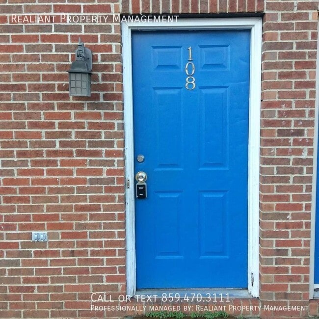 108 Floyd Ct in Nicholasville, KY - Building Photo - Building Photo