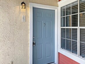 1345 Crystal Way in Delray Beach, FL - Foto de edificio - Building Photo