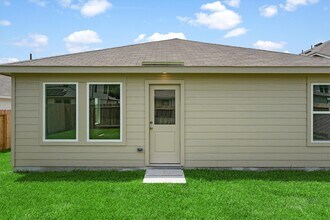 25745 John Wayne Dr in Splendora, TX - Building Photo - Building Photo