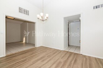 6914 W Cherry Hills Dr in Peoria, AZ - Building Photo - Building Photo